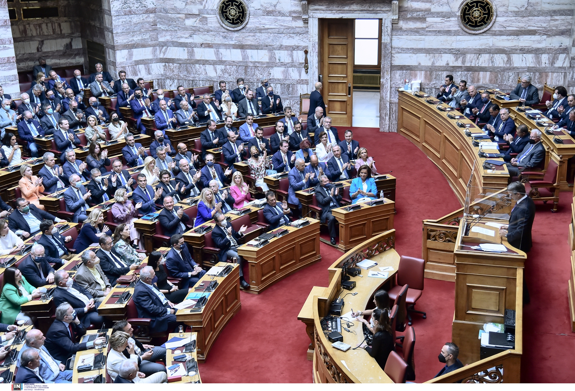 ναι-στην-εξεταστική-για-τις-παρακολ-562018057