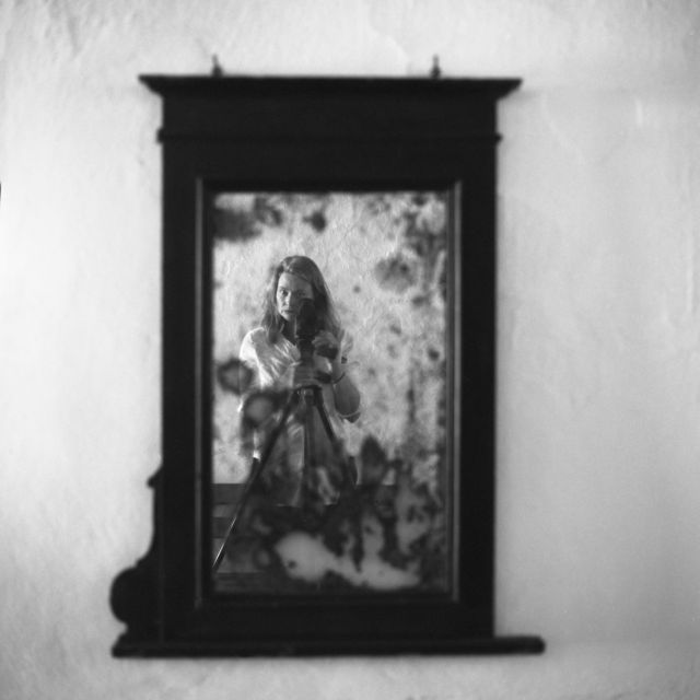 Η μελαγχολική Νίσυρος στις εικόνες της Μαριάνε Βίε-1