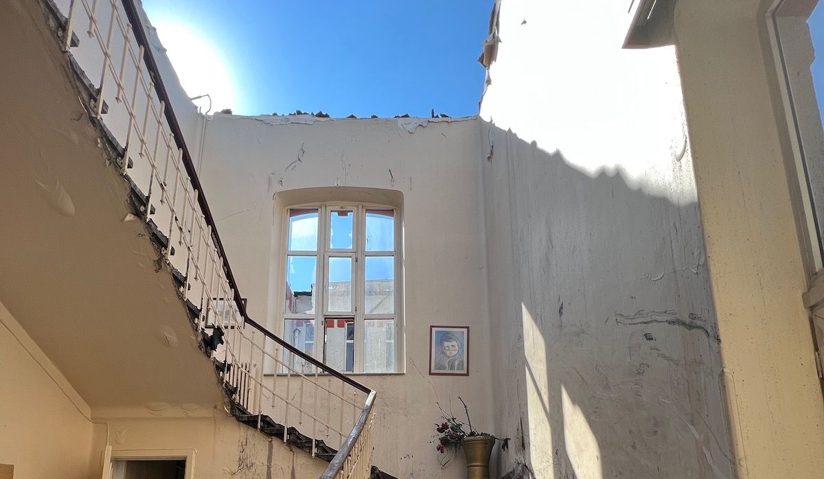 Η απανταχού ομογένεια κινητοποιείται μετά την πυρκαγιά στο γηροκομείο Μπαλουκλί στην Πόλη-2