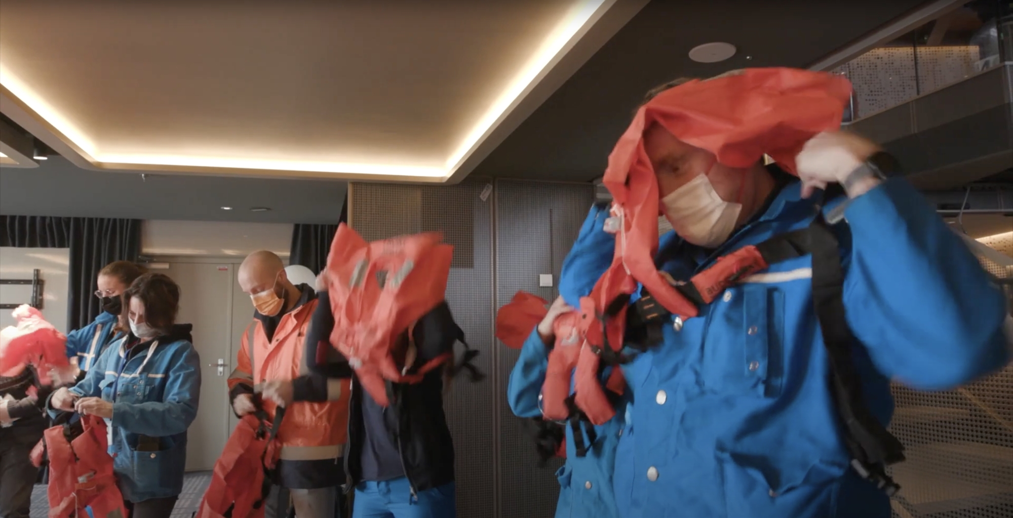 Ασκήσεις εκκένωσης με ελληνική σφραγίδα: Νύχτα, το πλοίο στα ανοιχτά και ξεσπάει φωτιά-3