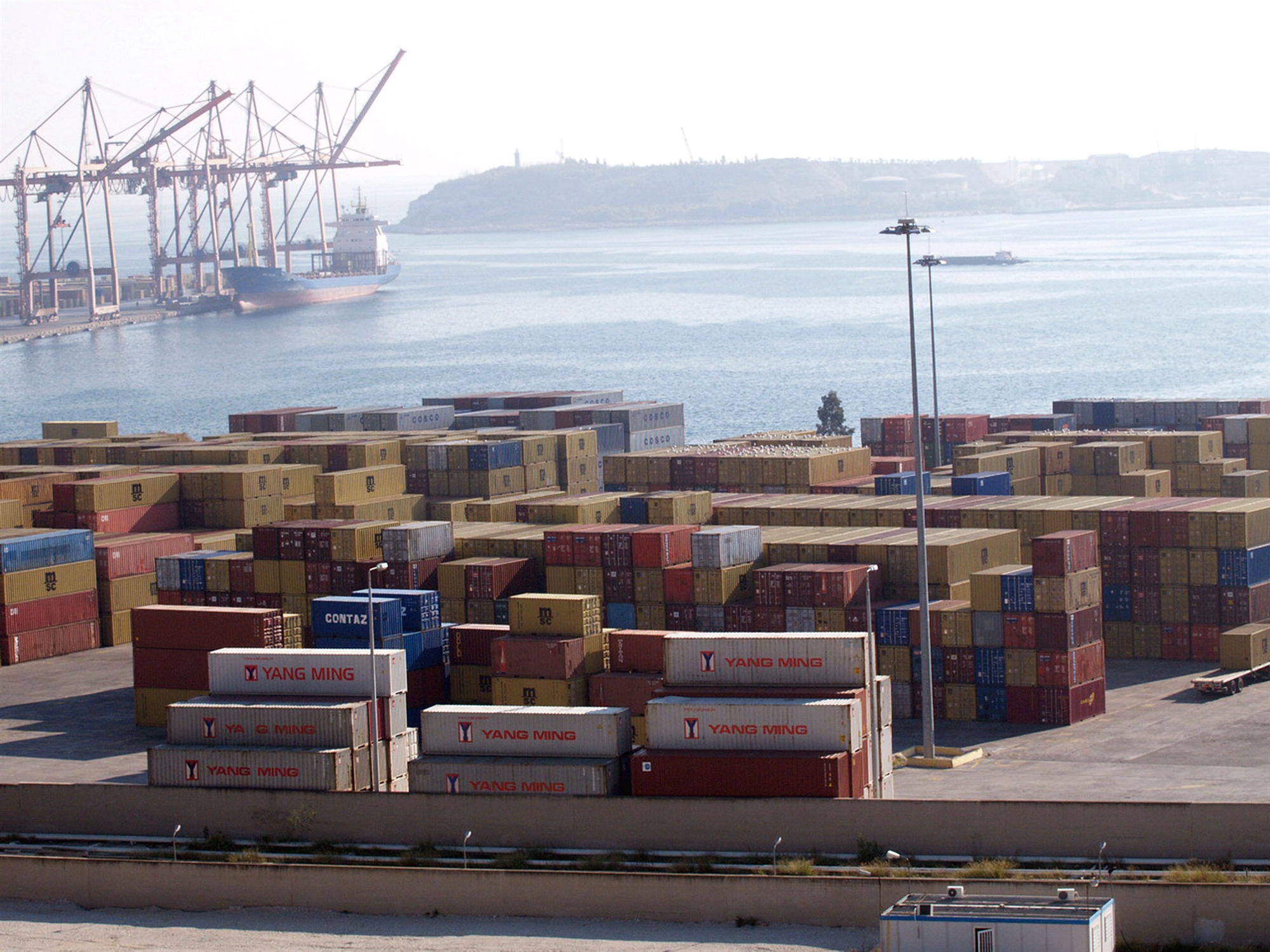 εκτινάχθηκαν-σε-34-δισ-οι-εισαγωγές-από-562003099