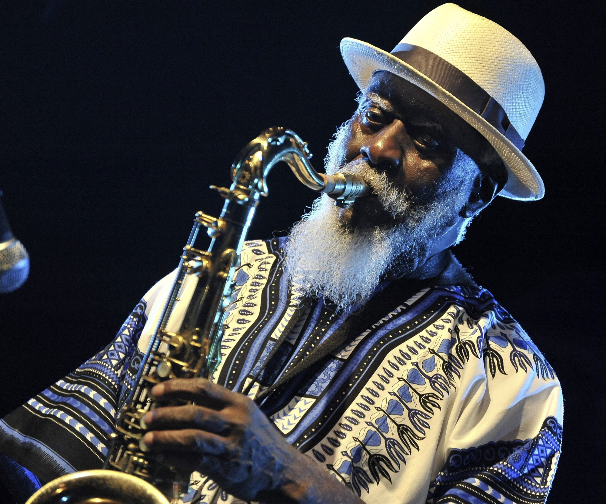 φάροου-σάντερς-θρύλος-ετών-82-561998311