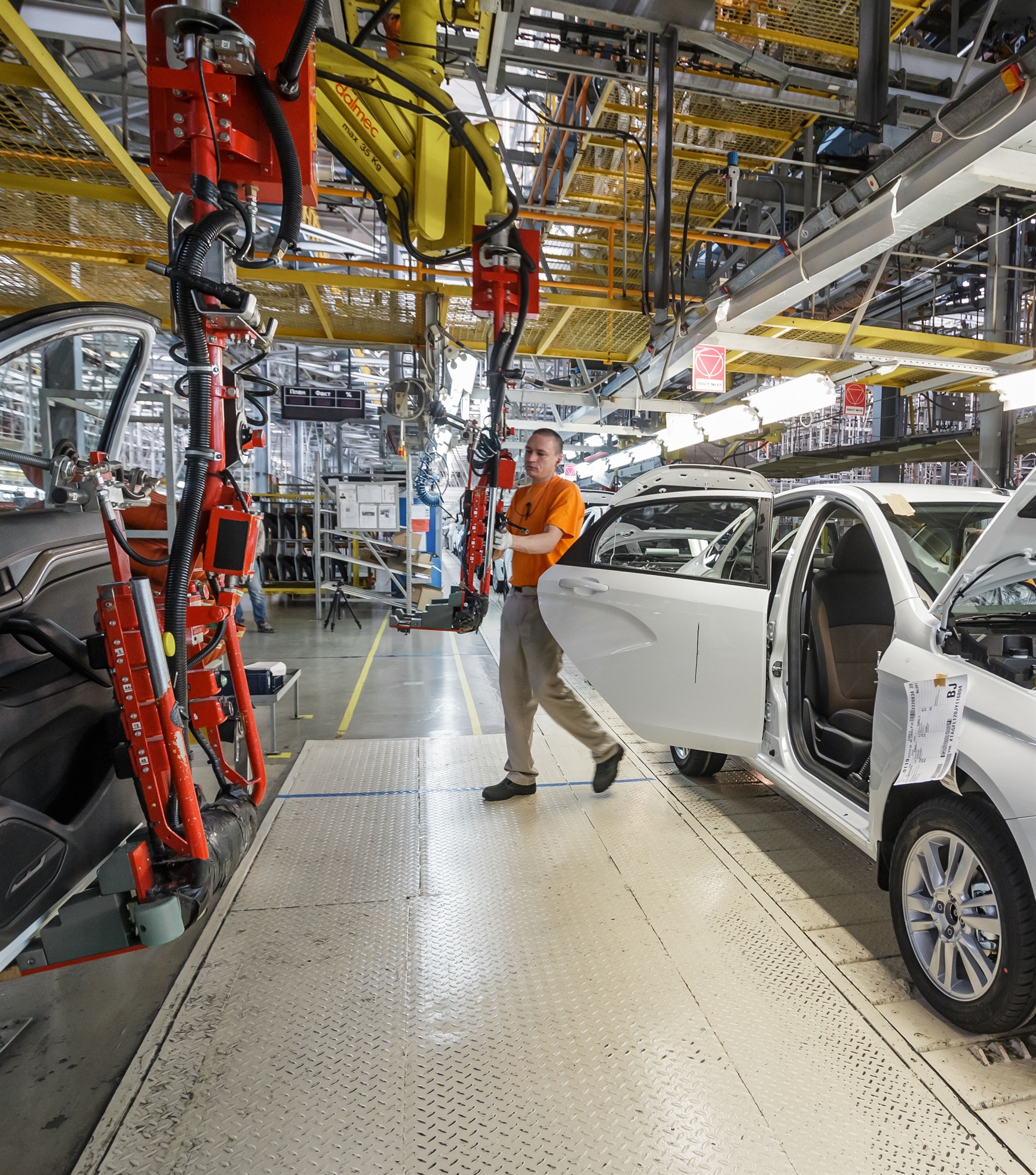 ο-πόλεμος-έχει-χτυπήσει-τη-ρωσική-αγορ-562013767