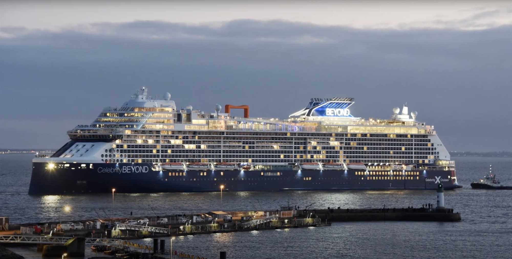 Ασκήσεις εκκένωσης με ελληνική σφραγίδα: Νύχτα, το πλοίο στα ανοιχτά και ξεσπάει φωτιά-1