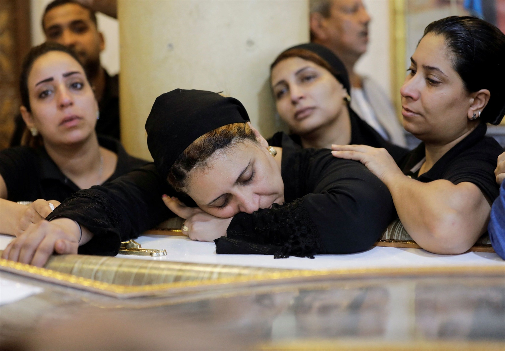 αίγυπτος-41-νεκροί-από-πυρκαγιά-σε-ναό-562001437