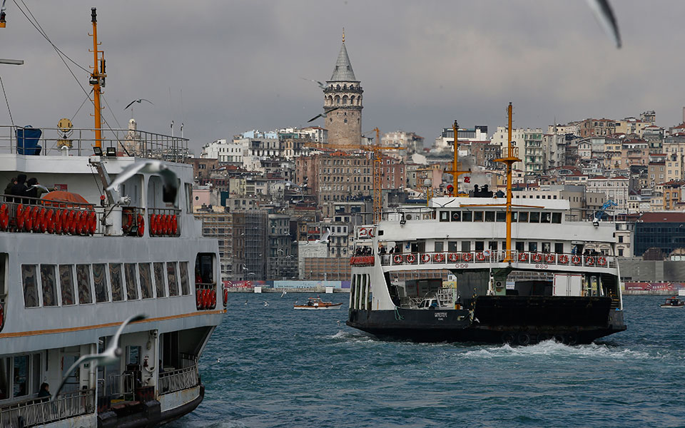 η-τουρκία-αυξάνει-κατά-400-τα-τέλη-διέλευ-562018732