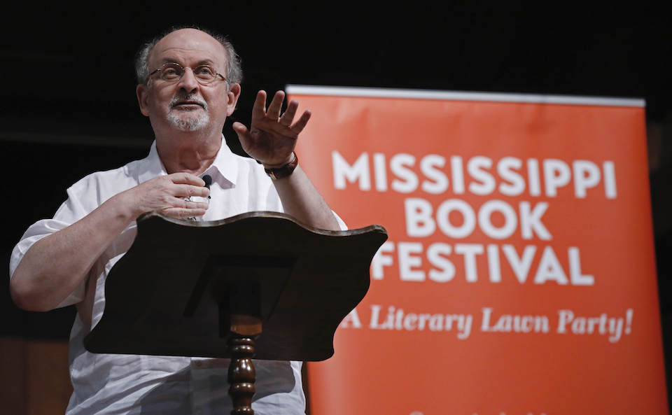 ποιος-είναι-ο-σαλμάν-ρουσντί-ο-συγγραφ-561999292