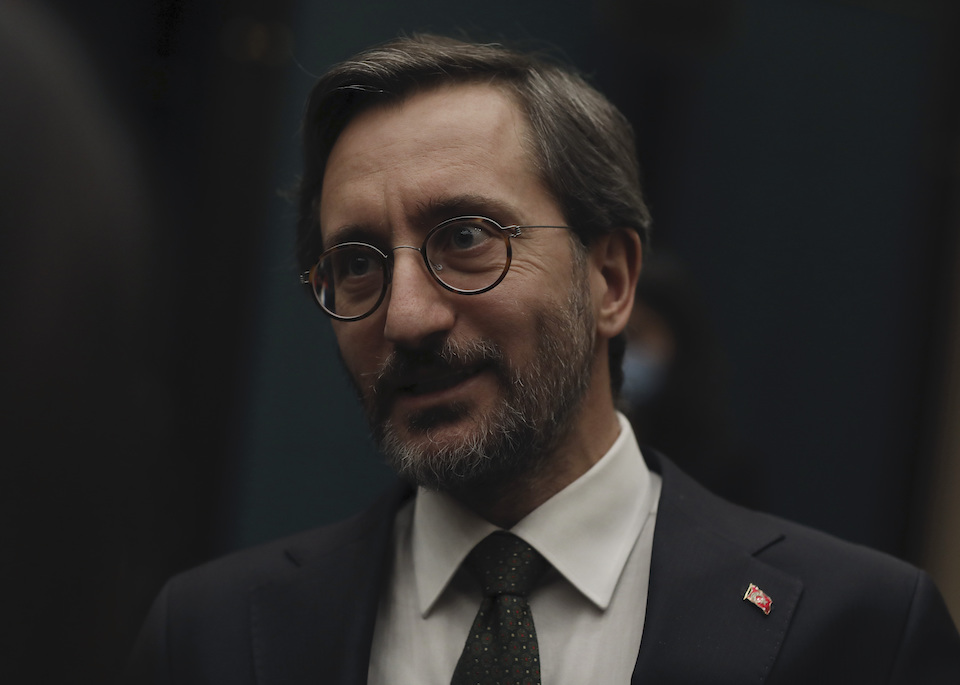 φ-αλτούν-δεν-μπορεί-να-μπει-τέλος-στο-561988390