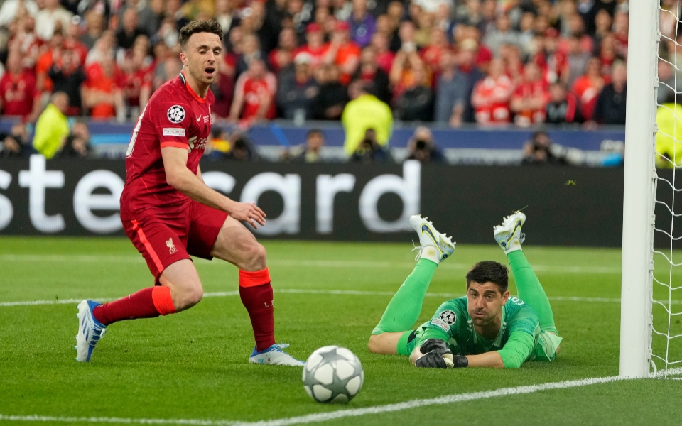 λίβερπουλ-ανανέωσε-το-συμβόλαιό-του-ο-561983944