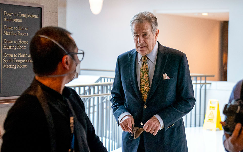 καταδικάστηκε-ο-σύζυγος-της-πελόζι-γι-562010851