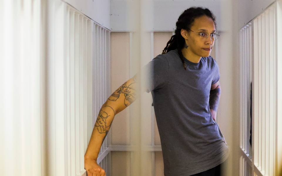 μπρίτνεϊ-γκράινερ-κάθειρξη-9-ετών-για-λ-561987034