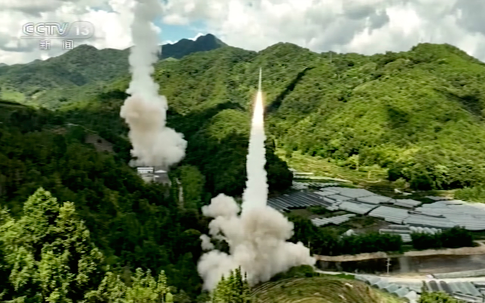 Κινεζικοί πύραυλοι «πέρασαν πάνω από την Ταϊβάν»-1