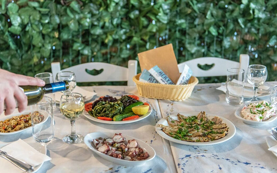 άγκυρα-τήνος-μια-ανοιχτόκαρδη-ψαροτα-561999907