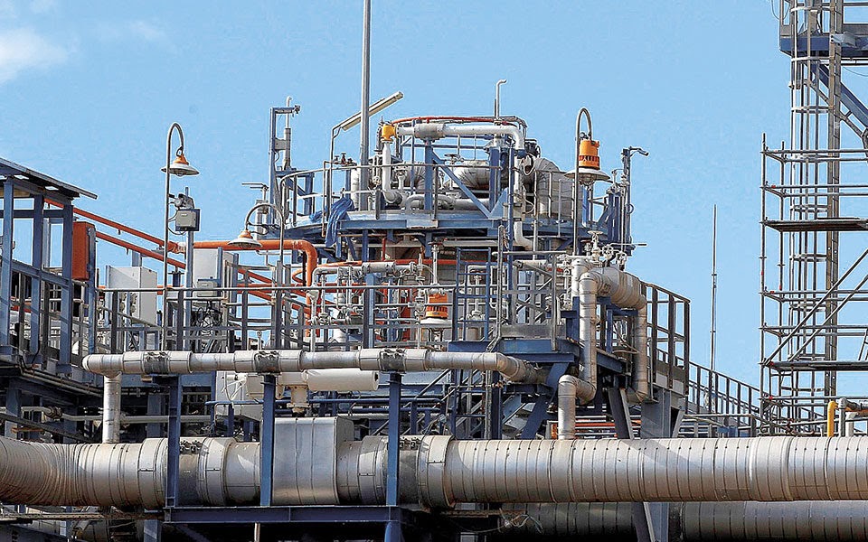 δεσφα-με-αστερίσκους-πέρασε-το-10ετές-π-562006723