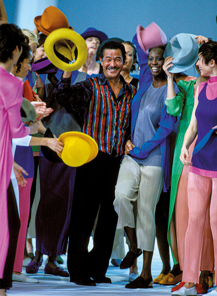 Ισέι Μιγιάκε (1938-2022): Ένα αφιέρωμα στον σχεδιαστή της ελευθερίας και της χαράς-3