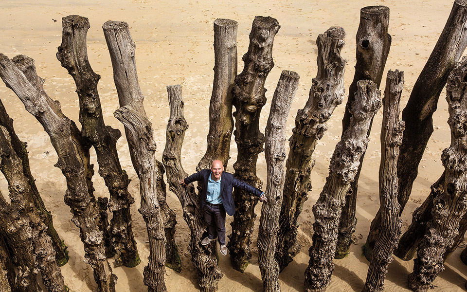 o-αντονι-ντορ-έγραψε-ένα-βιβλίο-για-τα-561983932