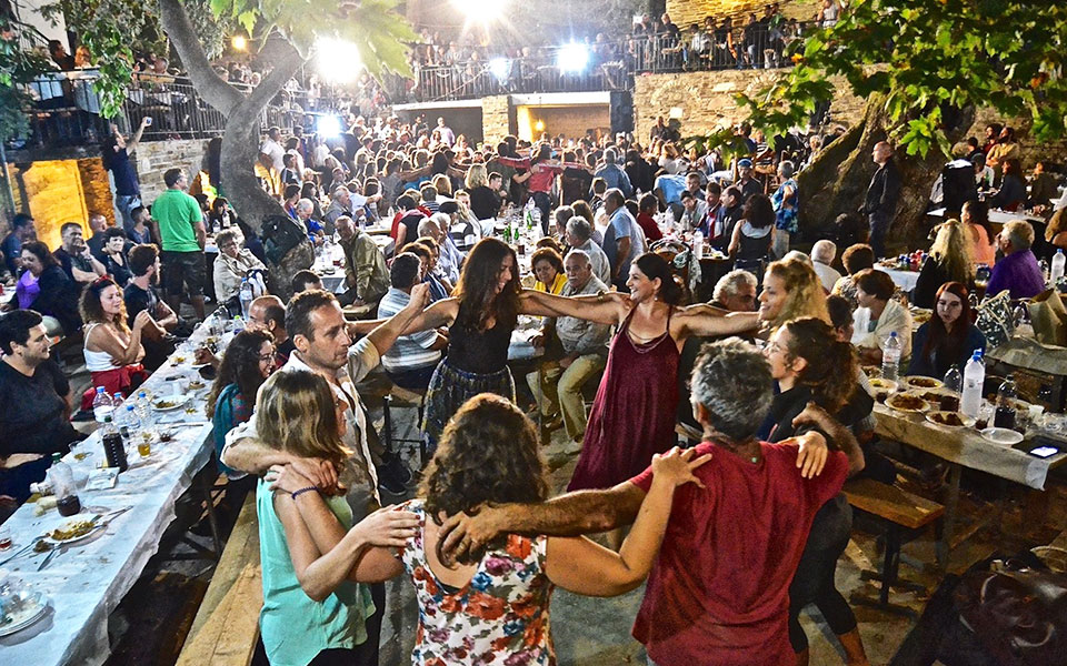 τα-πανηγύρια-του-αυγούστου-επέστρεψα-561998734