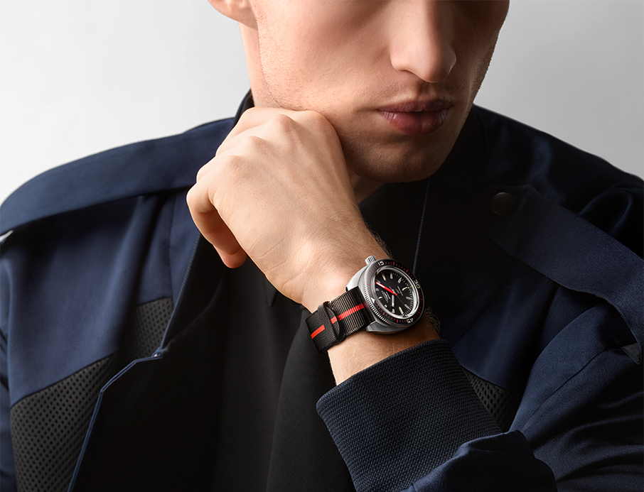 Ποιο μυστικό κρύβει μέσα του το νέο καταδυτικό Ultra-Chron της Longines ;-6