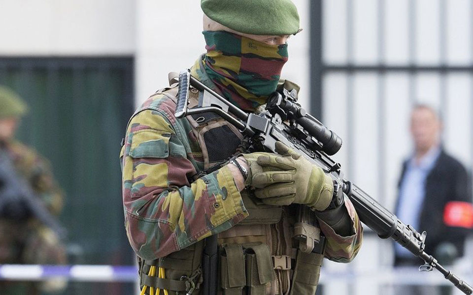 ακολουθώντας-το-χρήμα-του-ισλαμικού-κ-561985081