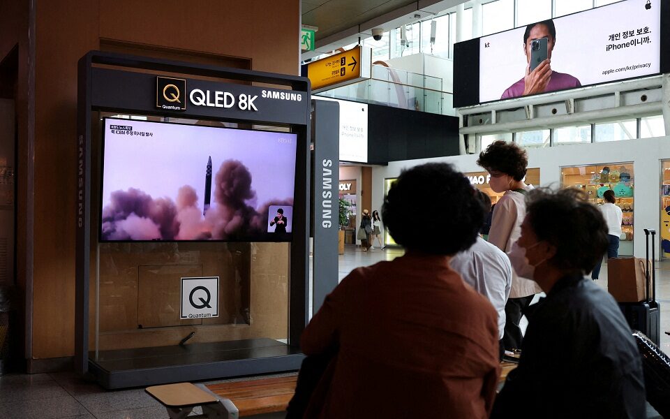 νότια-κορέα-η-πιονγκγιάνγκ-εκτόξευσε-562001965