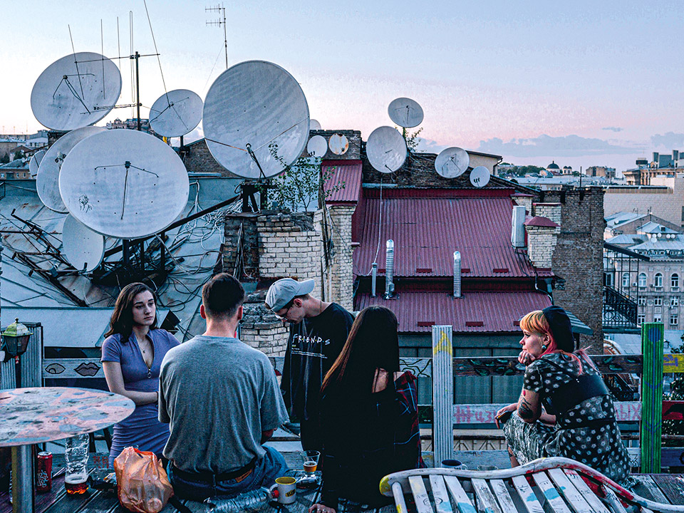 Στην Ουκρανία, το καλοκαίρι χάθηκε για την Γενιά Ζ-4