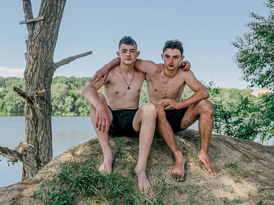 Στην Ουκρανία, το καλοκαίρι χάθηκε για την Γενιά Ζ-6