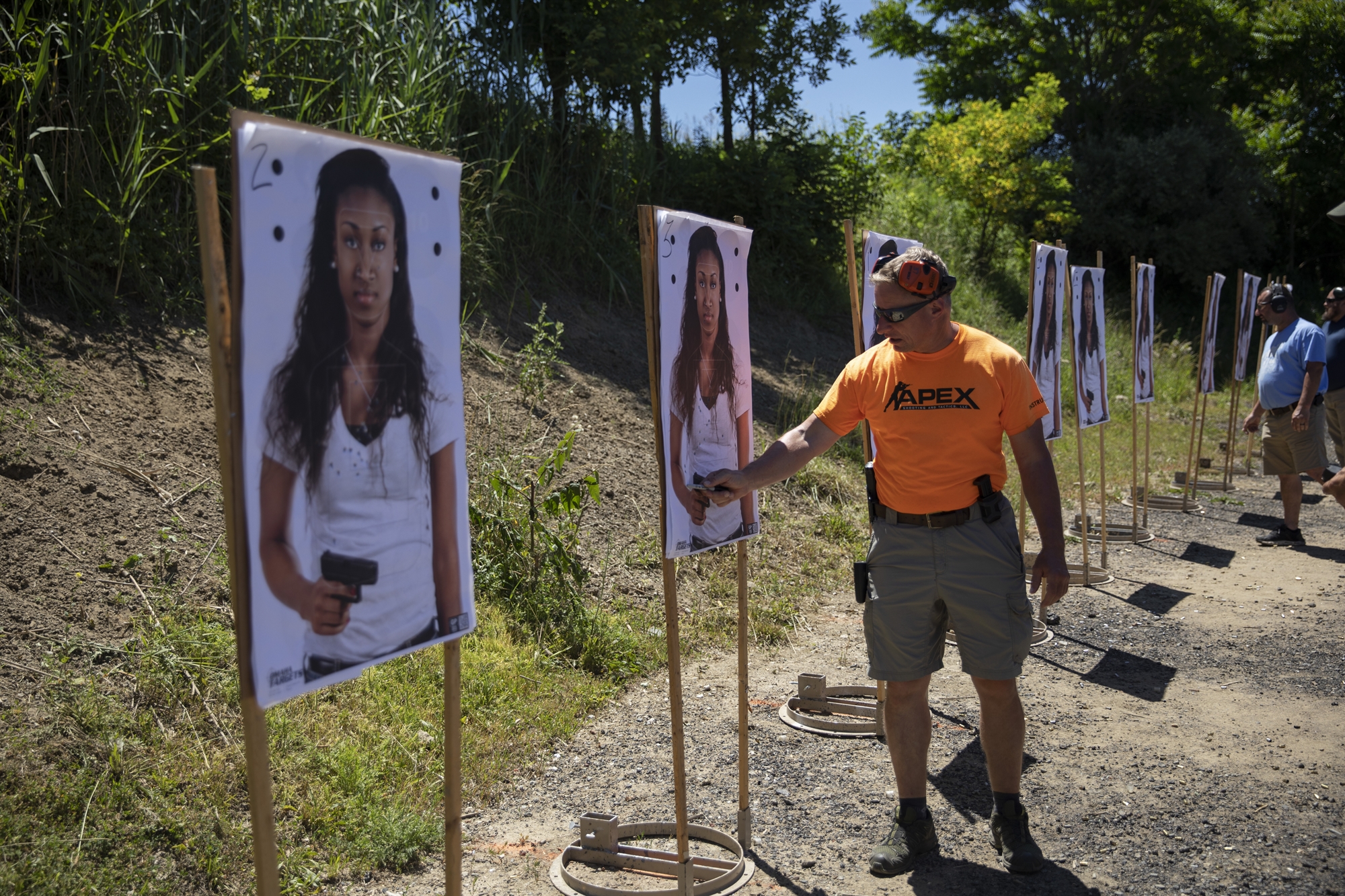 Ενοπλοι εκπαιδευτικοί σε σχολεία των ΗΠΑ-1
