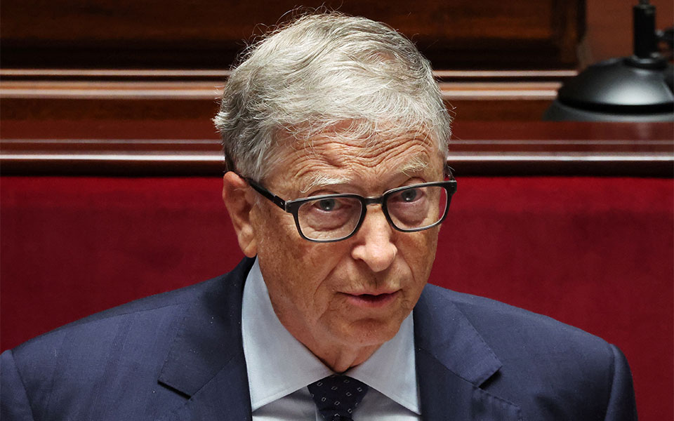 μπιλ-γκέιτς-τα-τέσσερα-λάθη-στο-βιογρα-562009852