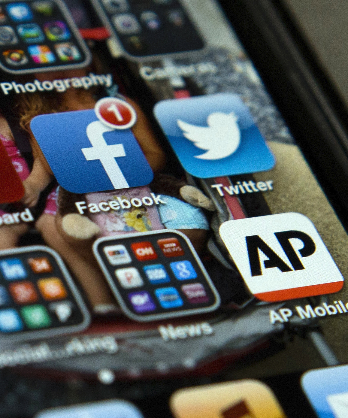 τα-social-των-πολιτικών-αρχηγών-και-οι-εκλογ-562005295