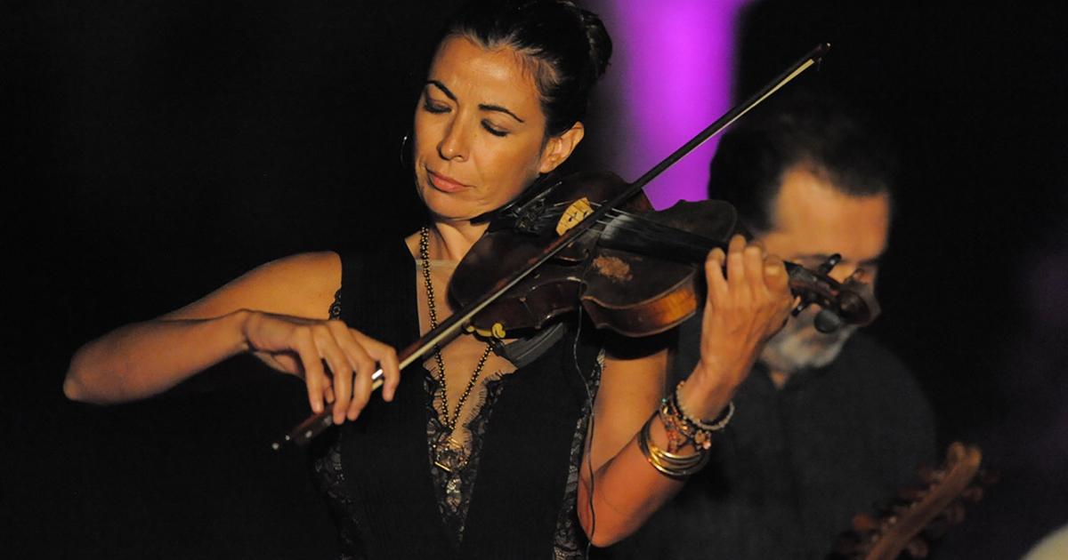 η-τζαζ-συναντάει-τον-πεντοζάλη-562006534