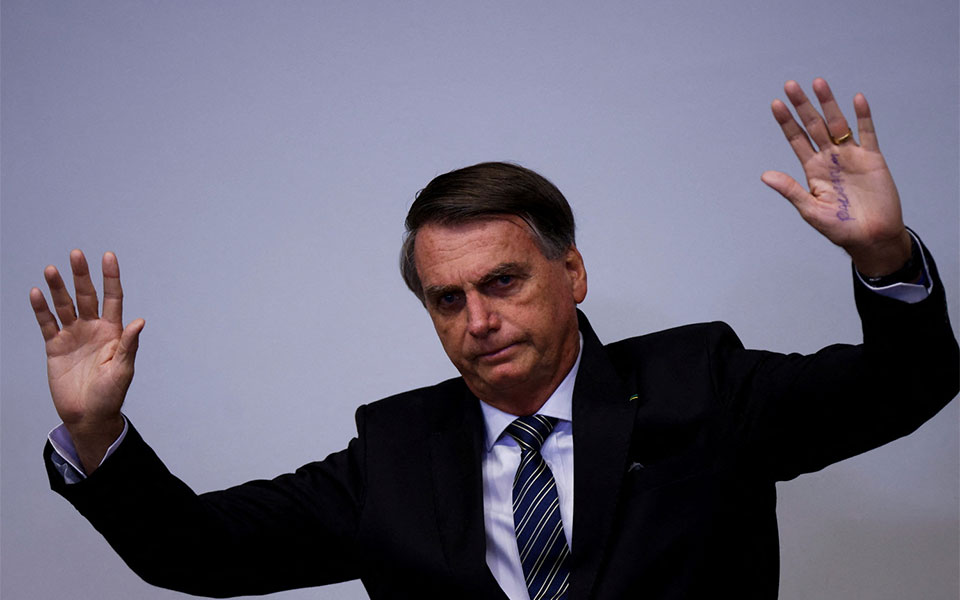 μπολσονάρο-διέψευσε-ότι-θα-προχωρήσε-561992944