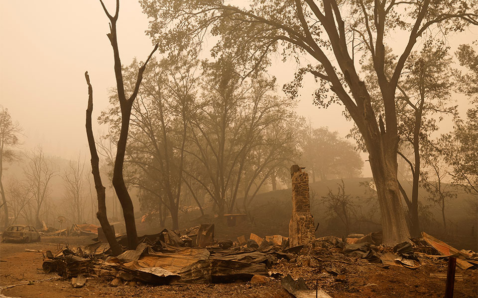 ΗΠΑ: Δύο νεκροί από τη μεγάλη πυρκαγιά στην Καλιφόρνια-1
