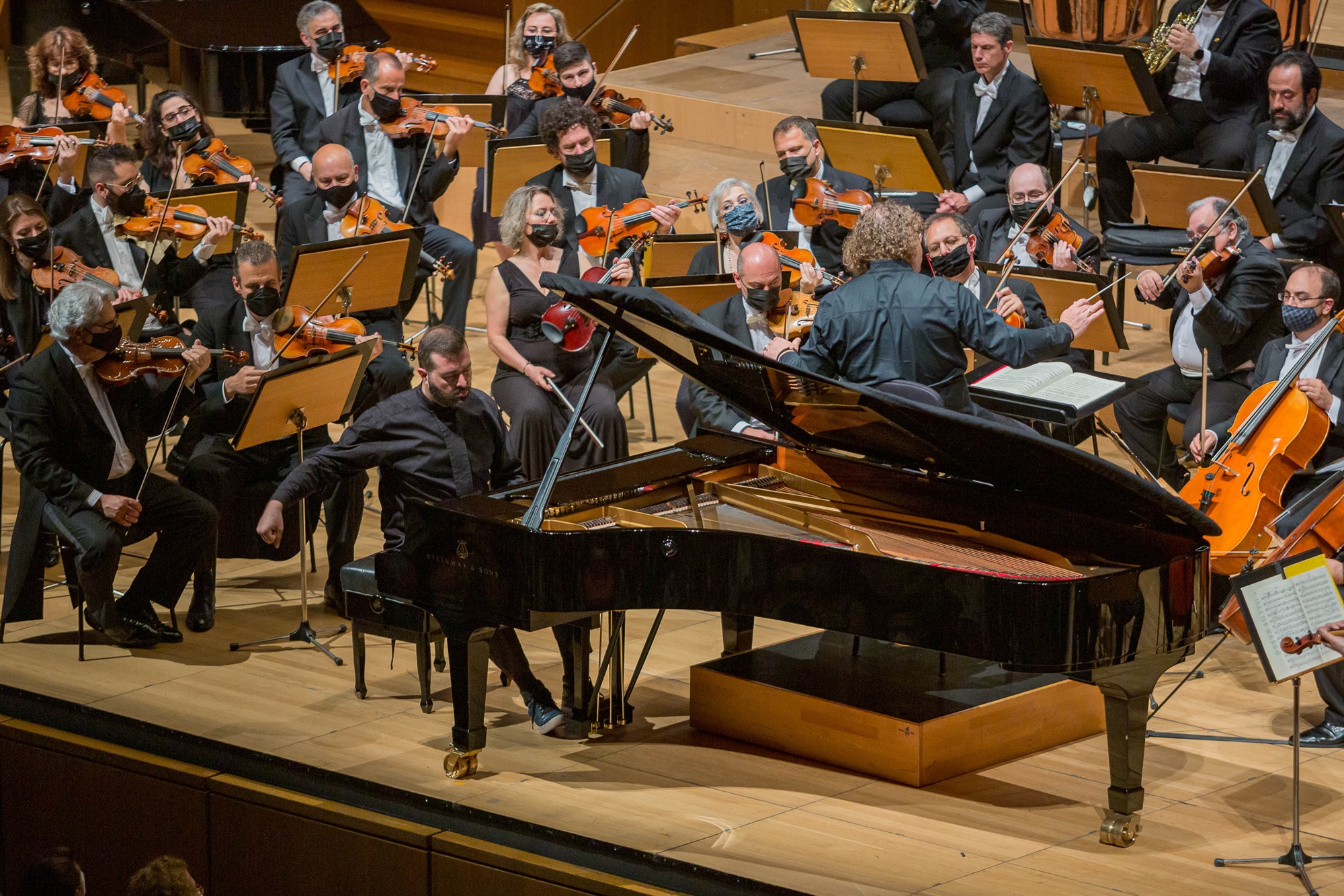 νίκος-κυριόσογλου-ένας-εξαιρετικός-π-561990112