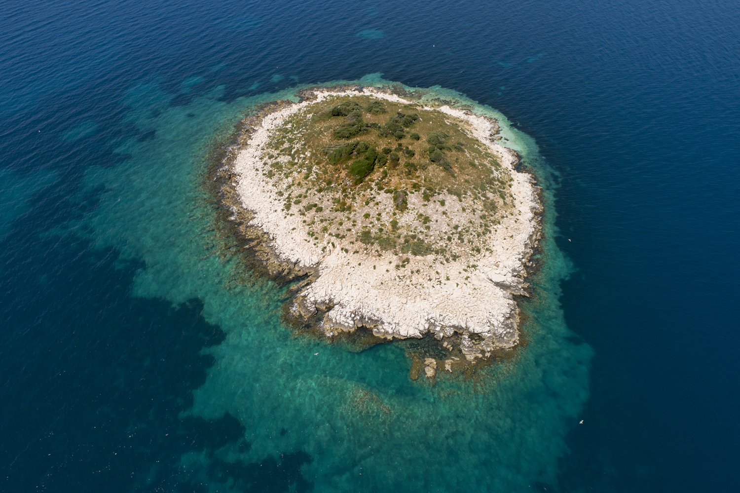 Οι άγνωστες καλλονές των Εχινάδων Νήσων σ’ ένα φωτογραφικό λεύκωμα-1