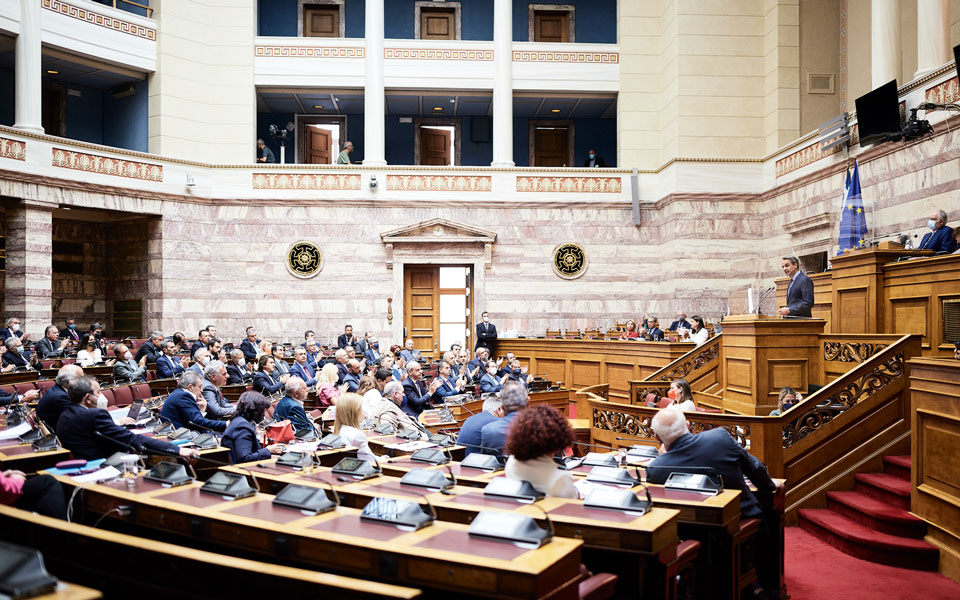 το-ταμείο-των-κομμάτων-και-οι-επόμεν-562015438