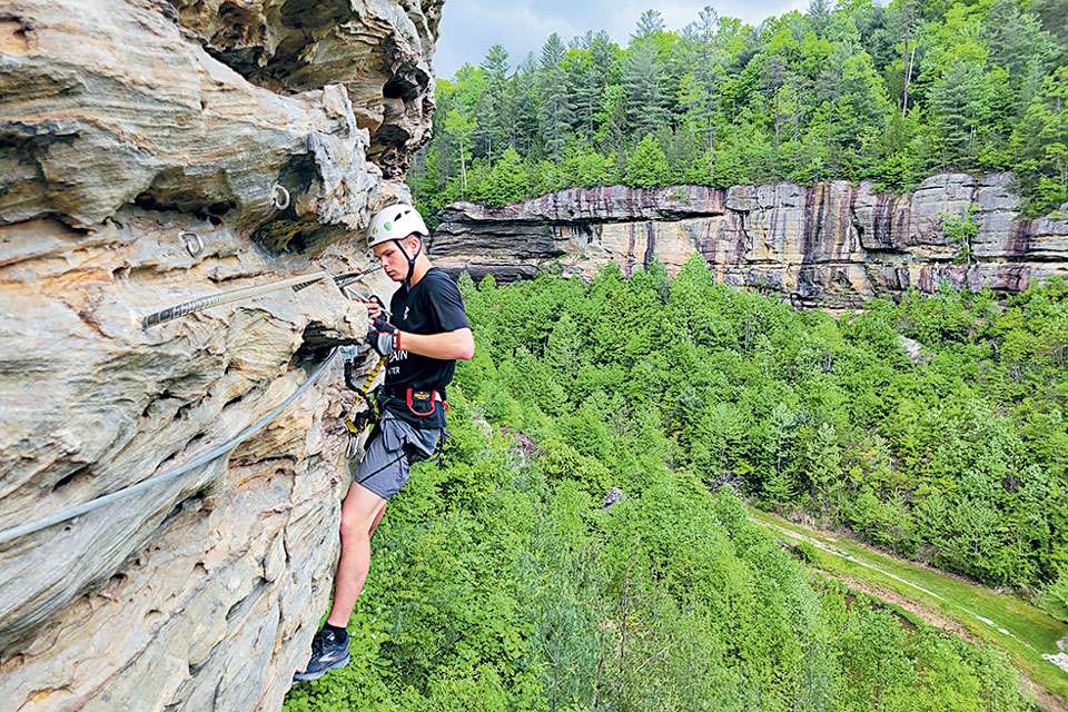 Περιπέτεια στους «Δρόμους του Σιδήρου»-2
