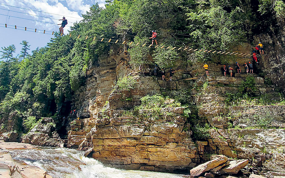 περιπέτεια-στους-δρόμους-του-σιδήρο-562015309