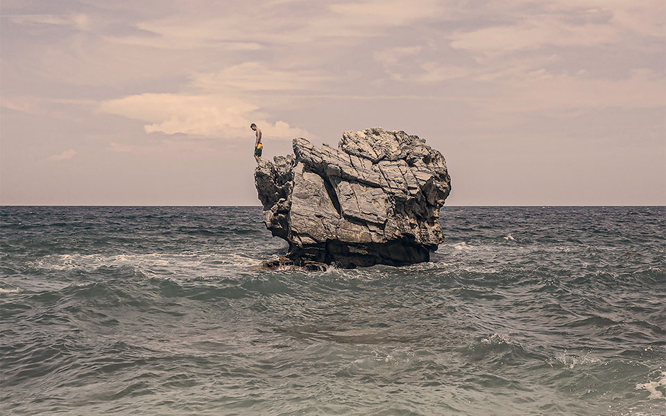 μια-ελλάδα-δίχως-καλοκαίρι-562009933