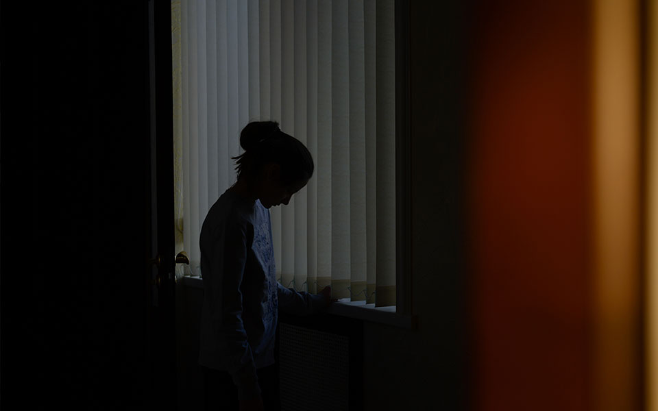 ενδοοικογενειακή-βία-πάνω-από-700-κλήσε-561998893