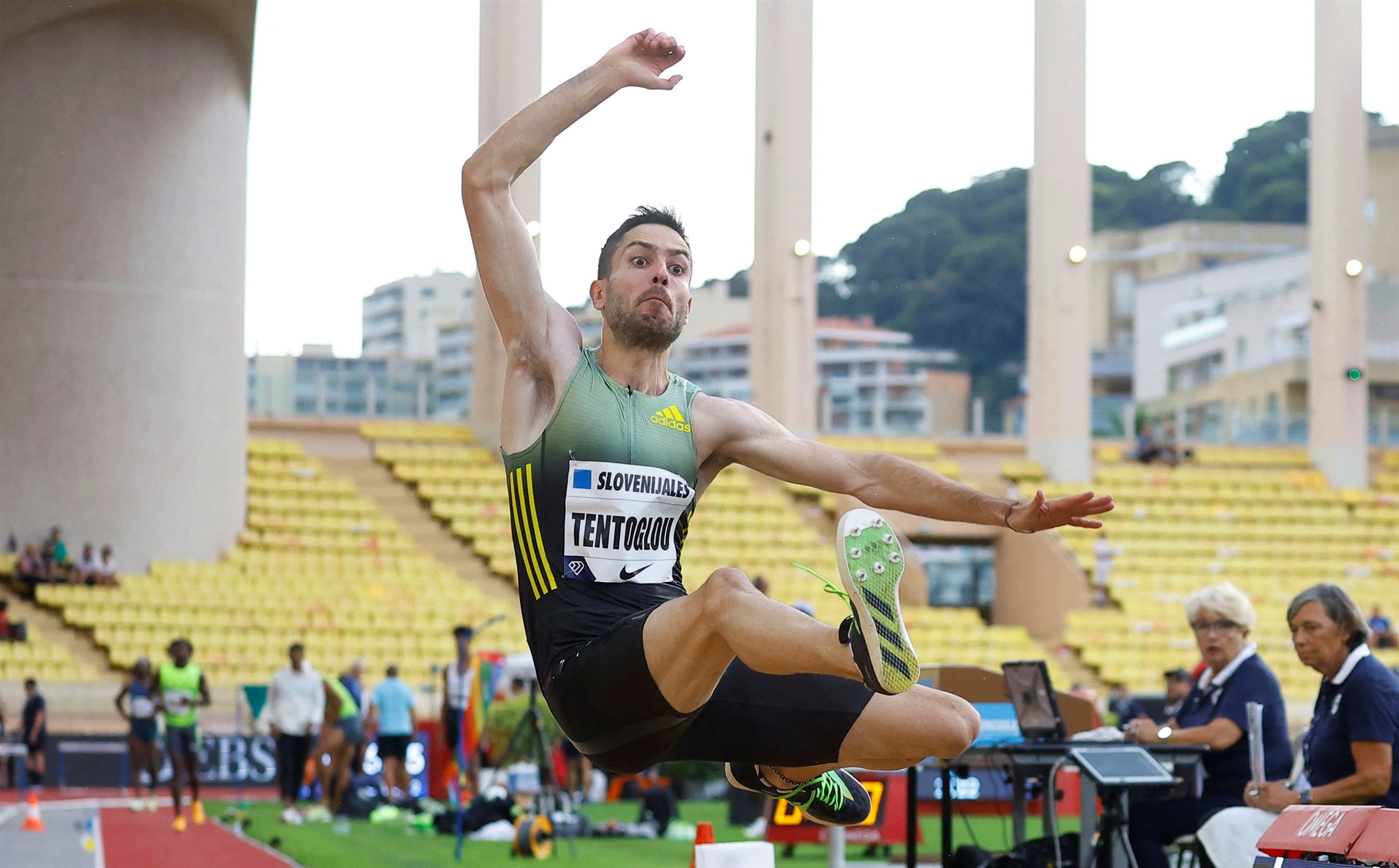 ανοίγει-η-αυλαία-και-του-ευρωπαϊκού-πρ-561997285