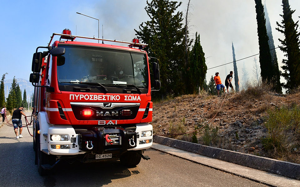 φωτιά-τώρα-στην-κόνιτσα-ιωαννίνων-561990676