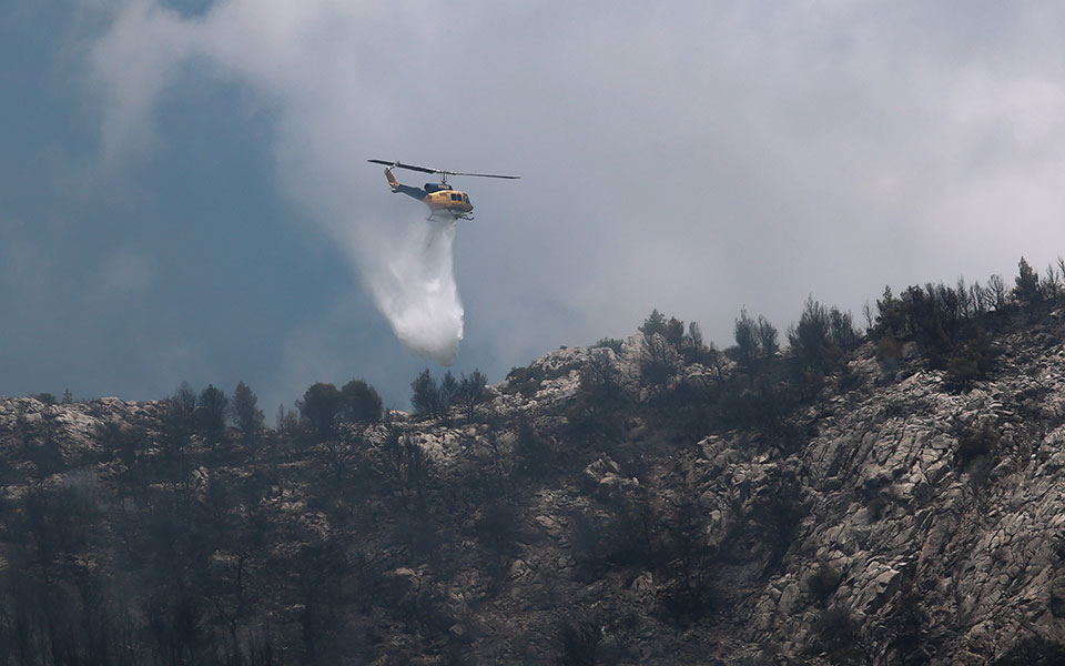 σε-ύφεση-η-πυρκαγιά-στην-σαμοθράκη-σε-561993685