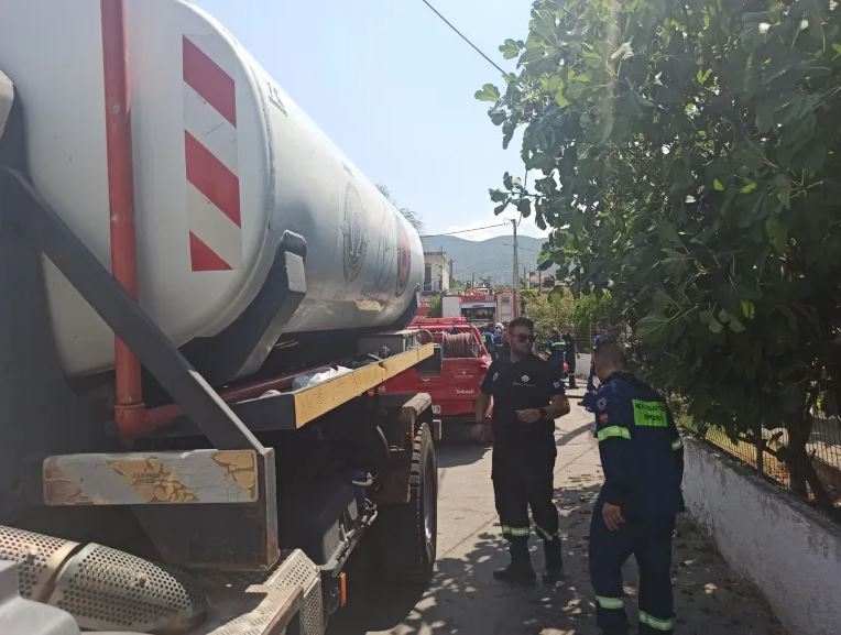 Φωτιά σε σπίτι στον Ωρωπό – Εντοπίστηκε νεκρή γυναίκα-2