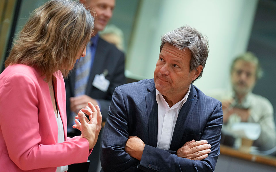 προετοιμάζεται-για-βαρύ-χειμώνα-η-γ-561999595