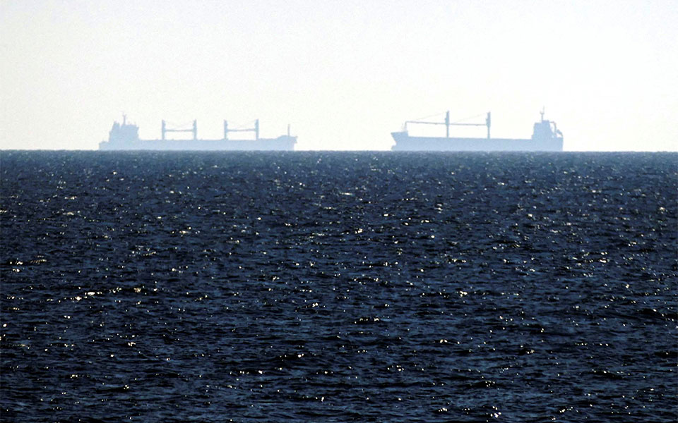 ουκρανία-απέπλευσαν-ακόμα-δύο-πλοία-μ-561991435