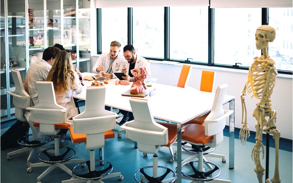 εξασφάλισε-τη-θέση-σου-στην-πιο-σύγχρο-562009426