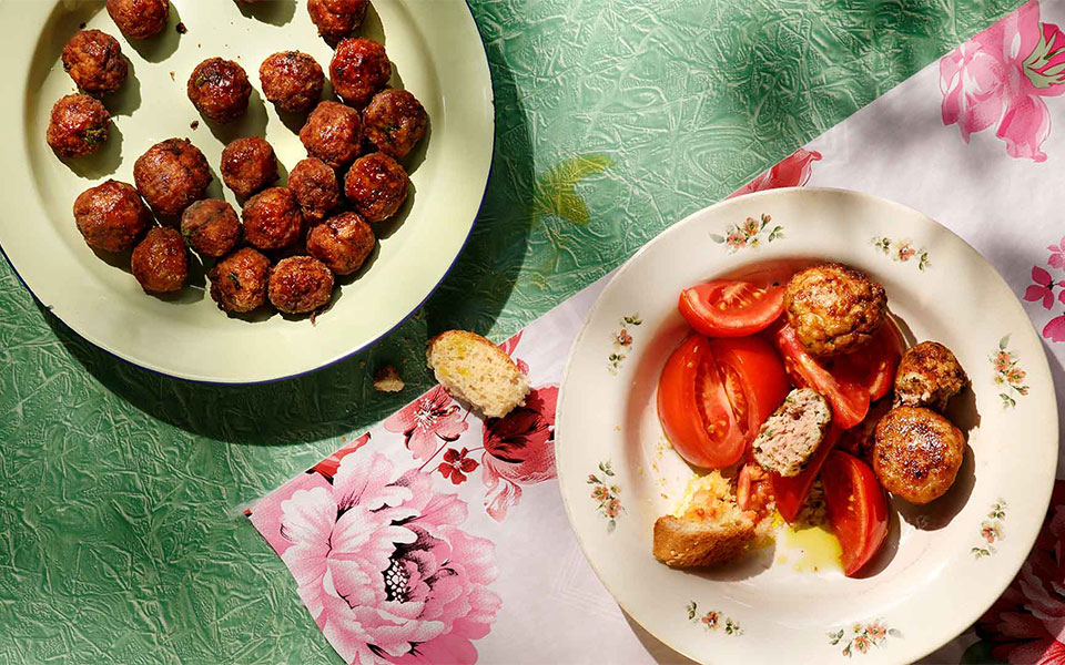 κεφτεδάκια-το-φαγητό-του-καλοκαιριού-2-561987040