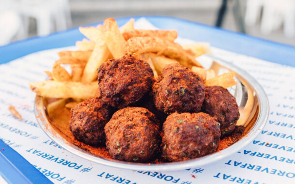 τα-κεφτεδάκια-του-βασίλη-καλλίδη-τα-τρ-561985597