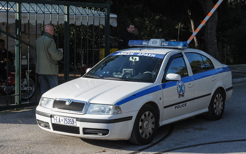 θεσσαλονίκη-κρατούσαν-όμηρους-τρεις-561985315