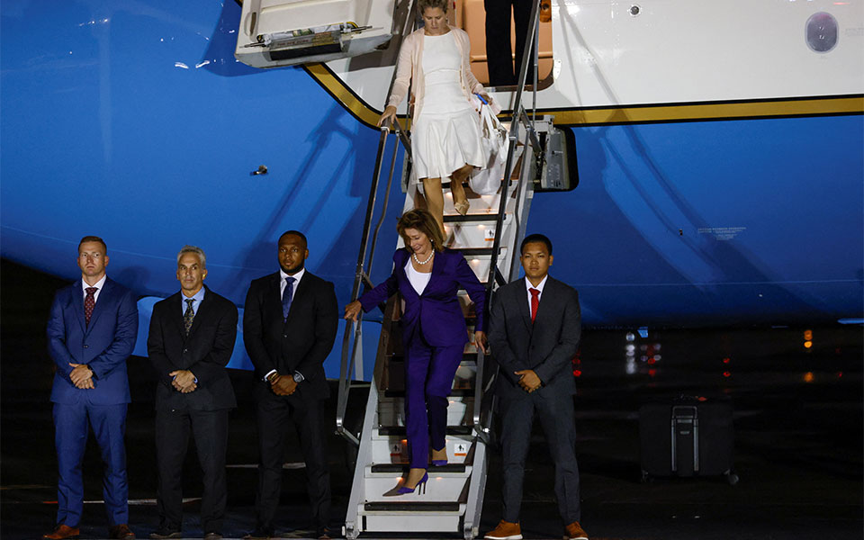 ηπα-η-νάνσι-πελόζι-έφτασε-στην-ιαπωνία-561986965